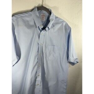 Brooks Brothers Classic Light Blue Non Iron Size 17 Men’s Short Sleeve Shirt